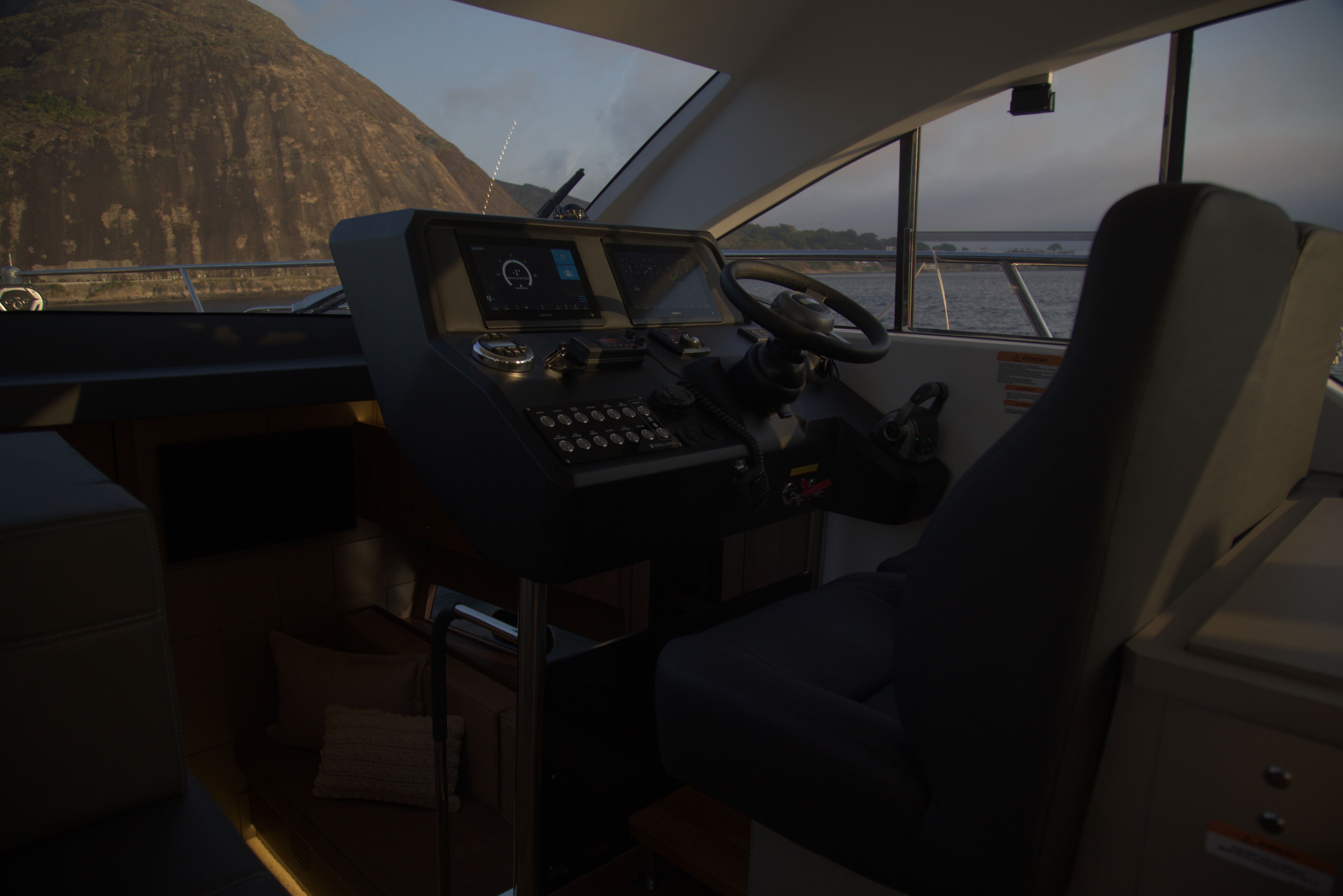 Teste 360º da Solara 500 Fly na Baía da Guanabara